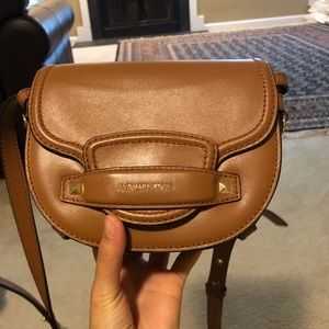 Small cross body leather bag